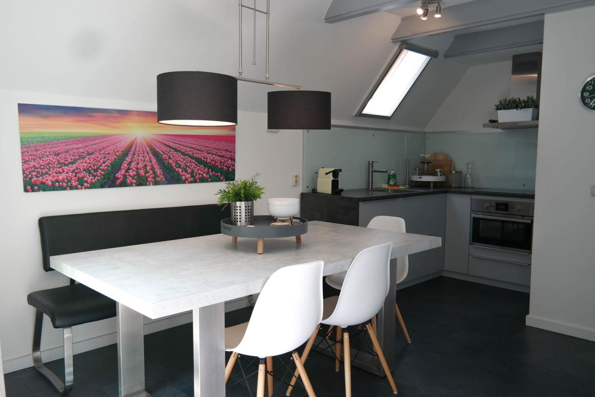Sonnenhaus 6 Pers House With Sunny Terrace At A Typical Dutch Canal & By Lauwersmeer Lake. Anjum Exterior foto